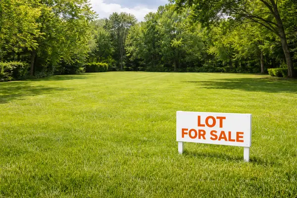 405 Oak Brook Road, Oak Brook, IL 60523