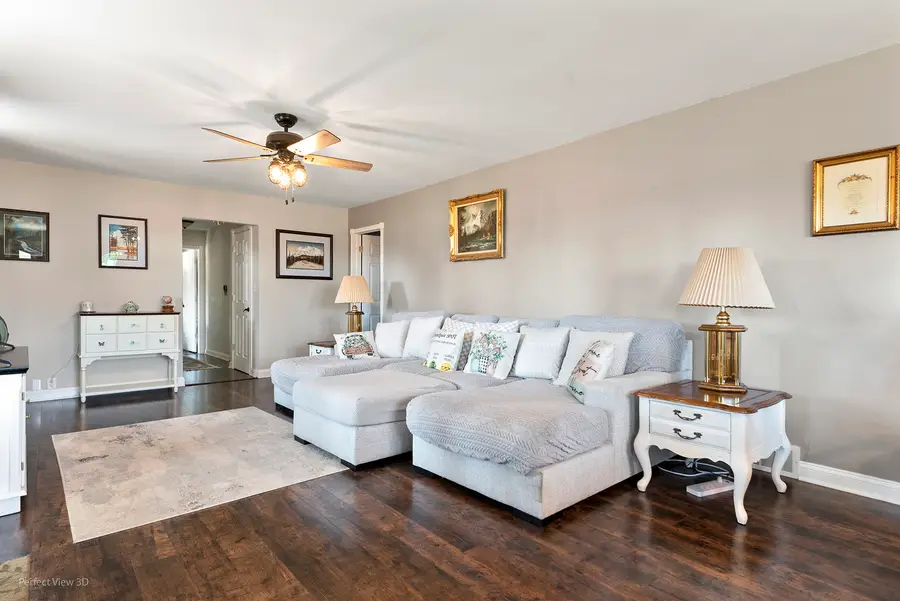 7319 State Route 71, Yorkville, IL 60560 - #2