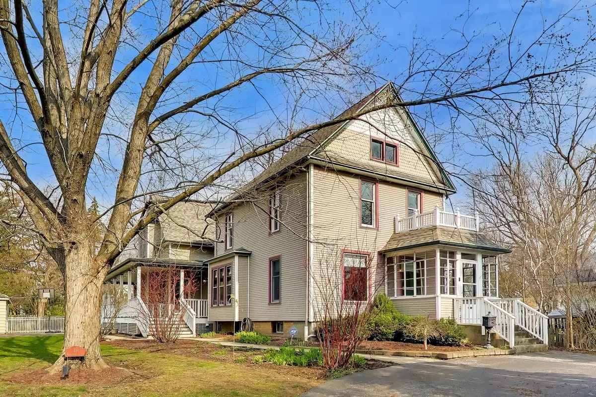 311 Brainerd Avenue, Libertyville, IL 60048 - #1