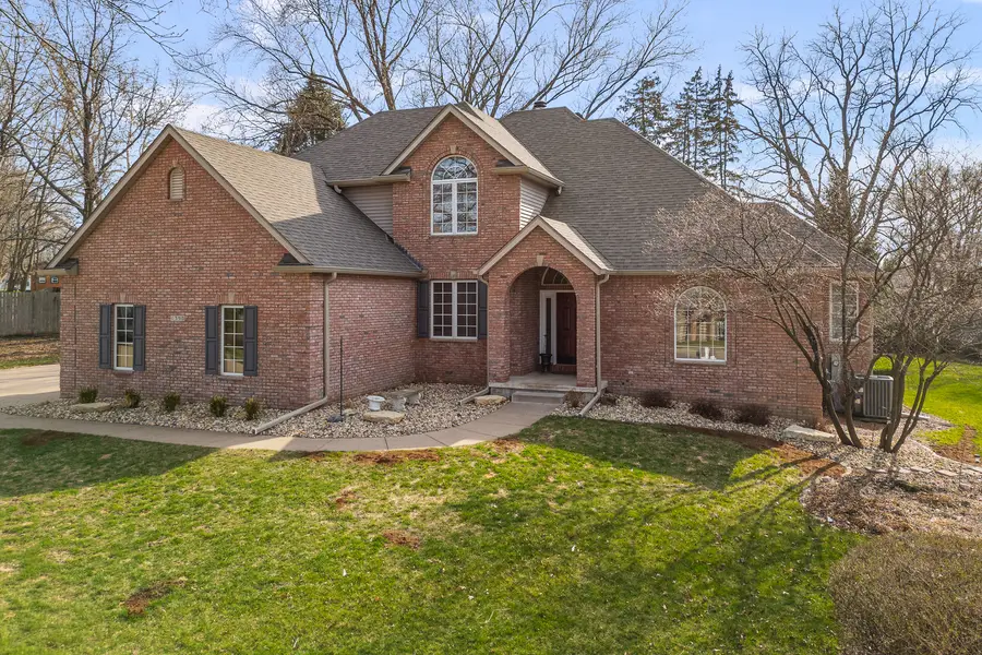 1390 Old Freeport Place, Bettendorf, IA 52722 - #2