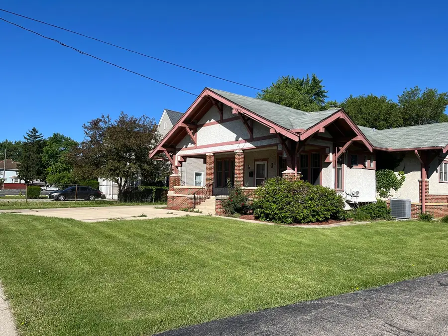 315 S Lake Street, Aurora, IL 60506 - #2