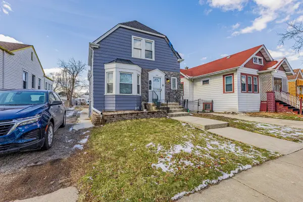10044 S La Salle Street, Chicago, IL 60628