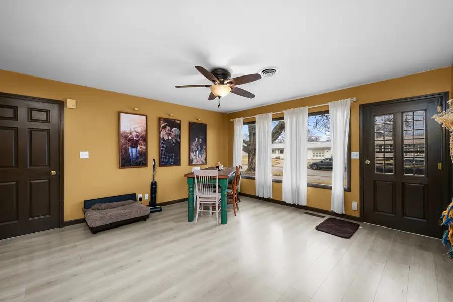 529 Whitney Avenue, Kewanee, IL 61443 - #3