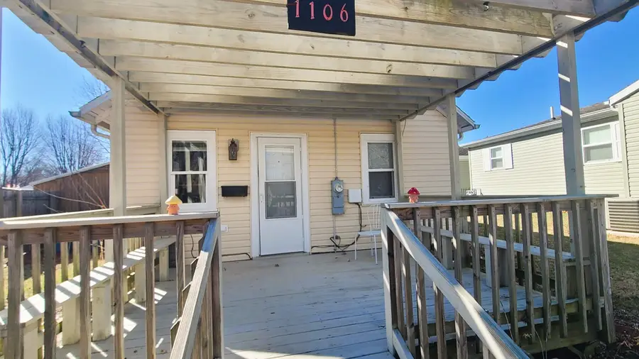 1106 Steinman Street, Dixon, IL 61021 - #2