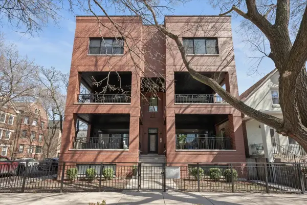 2165 N Claremont Avenue #1S, Chicago, IL 60647