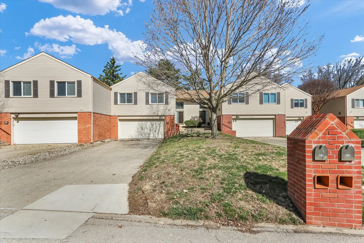 27 Fields East, Champaign, IL 61822 - #1