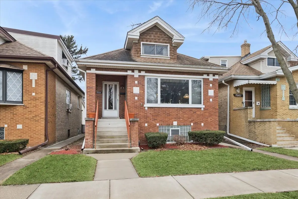 7925 W Cressett Drive, Elmwood Park, IL 60707 - #1