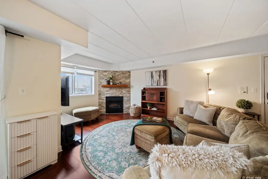 4407 Pershing Avenue #2S, Downers Grove, IL 60515 - #2