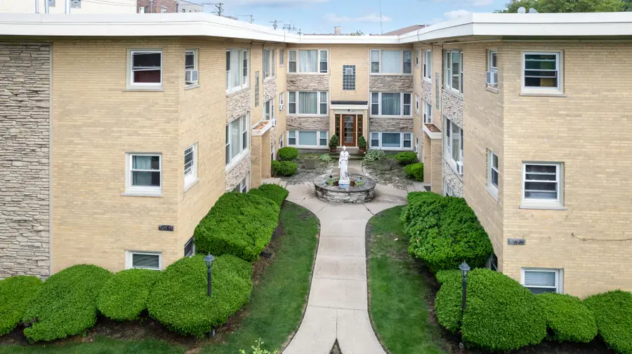 5457 W Edmunds Street #2A, Chicago, IL 60630 - #3