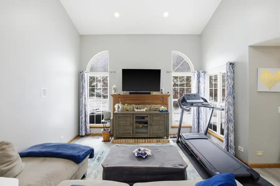 36106 N Springbrook Lane, Gurnee, IL 60031 - #2