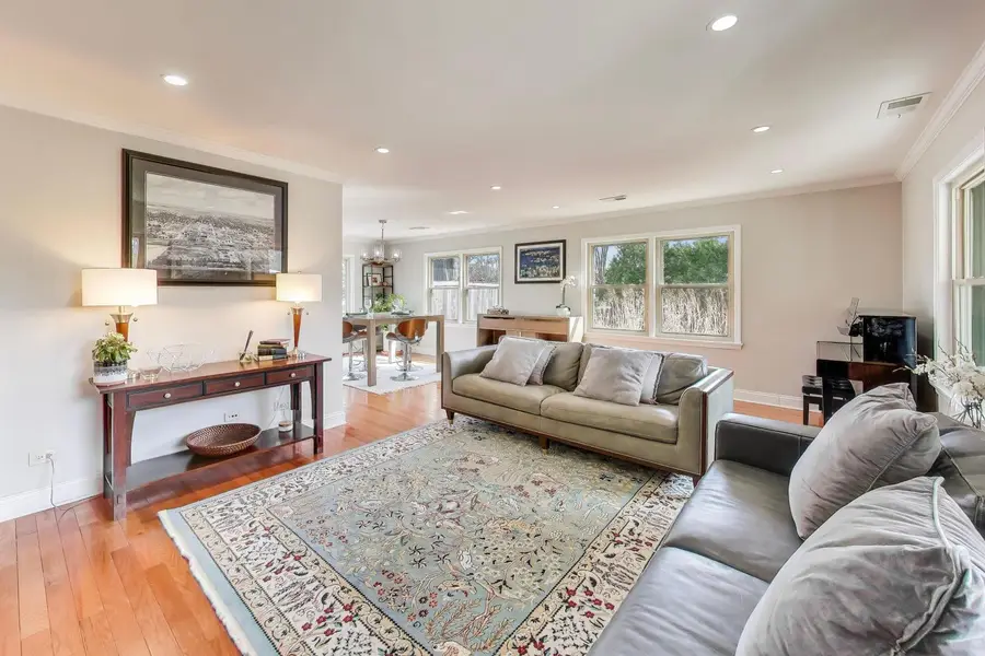 9761 Elm Terrace, Des Plaines, IL 60016 - #3