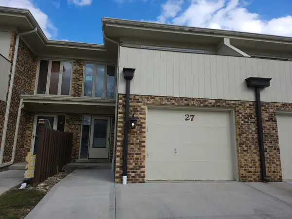 27 Sorrento Drive, Palos Heights, IL 60463