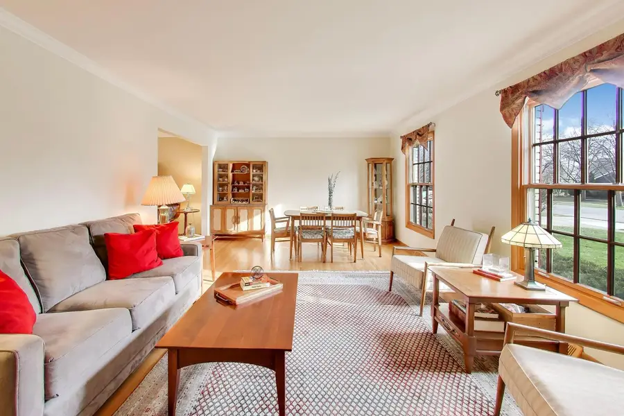 1606 N Pine Avenue, Arlington Heights, IL 60004 - #3