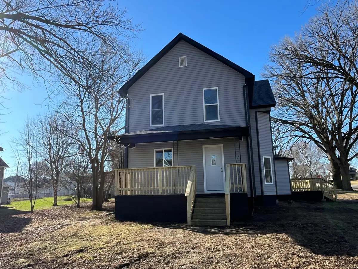 601 E Hickory Street, Chatsworth, IL 60921 - #1