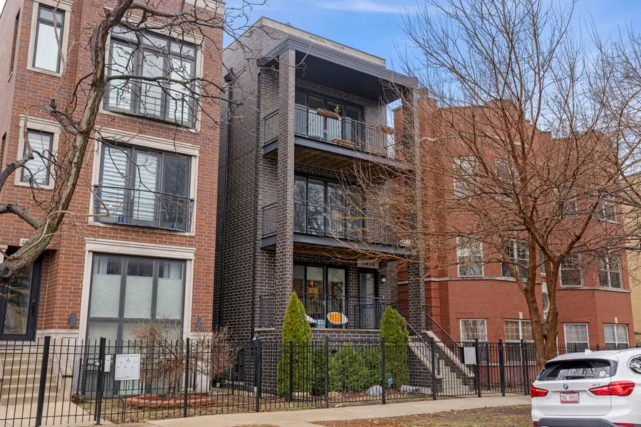 4014 N Mozart Street #1, Chicago, IL 60618 - #2