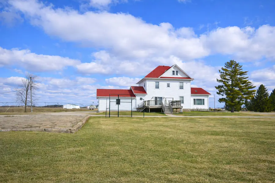 9041 Polo Road, Rock Falls, IL 61071 - #2