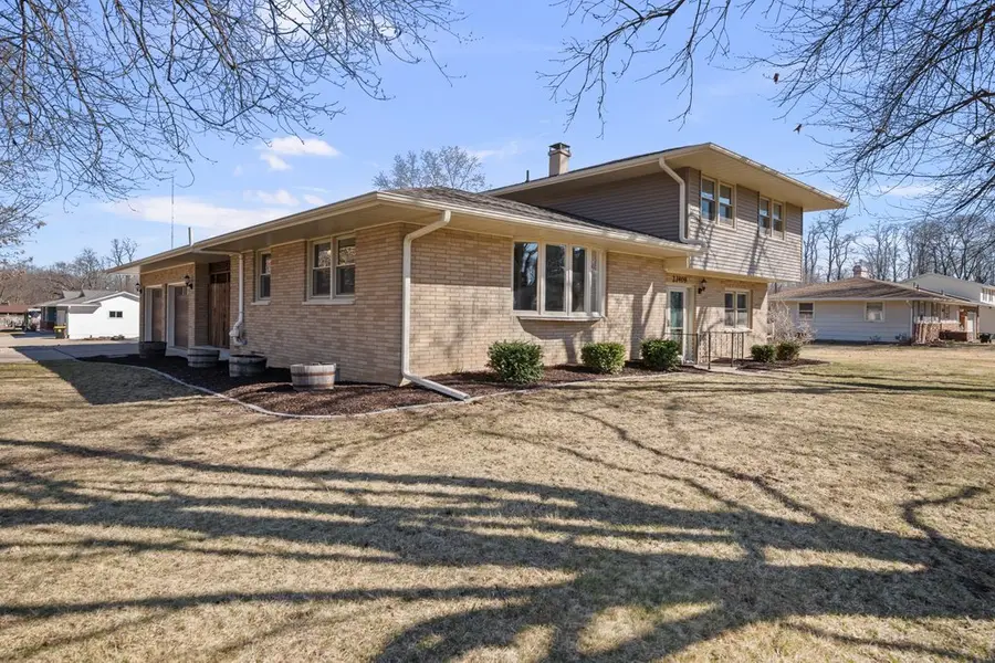 23409 96th Avenue N, Port Byron, IL 61275 - #2