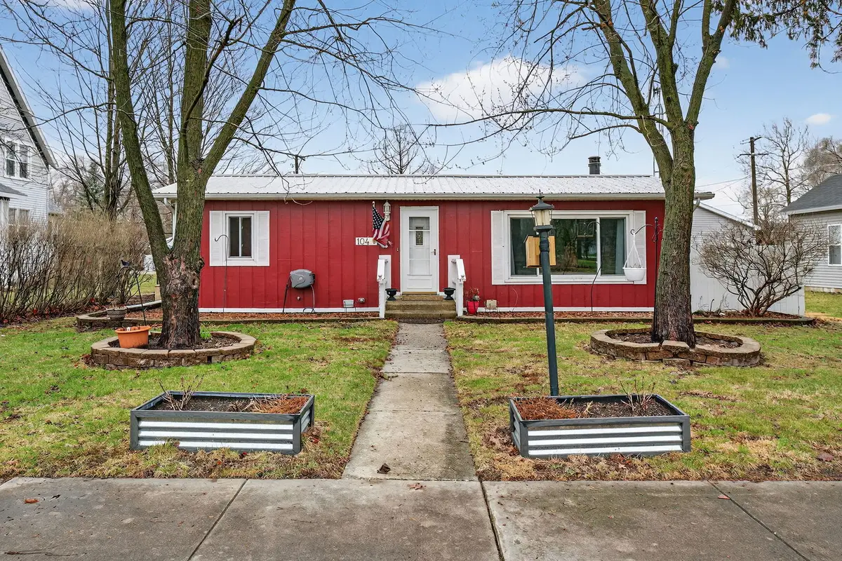 104 N Center Street, Gardner, IL 60424 - #1