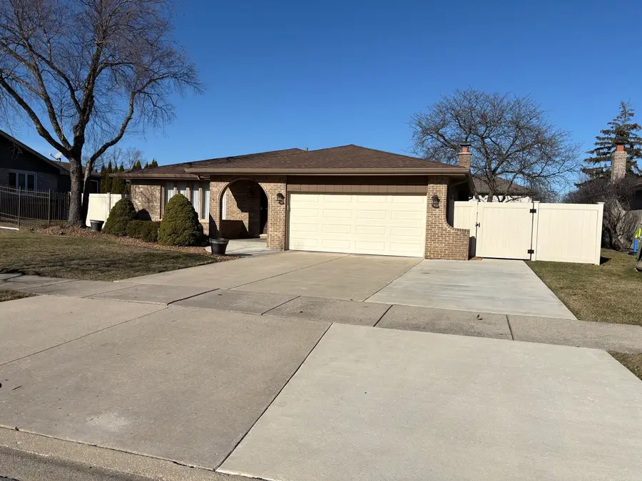 8320 Heather Lane, Tinley Park, IL 60477 - #2