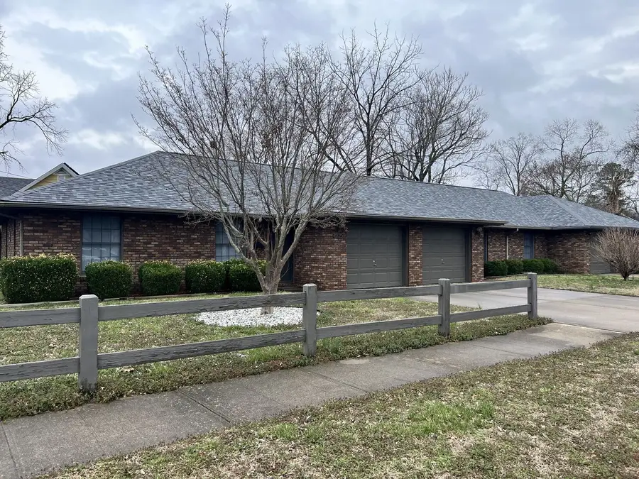 1525 Spruce Street, Murphysboro, IL 62966 - #2