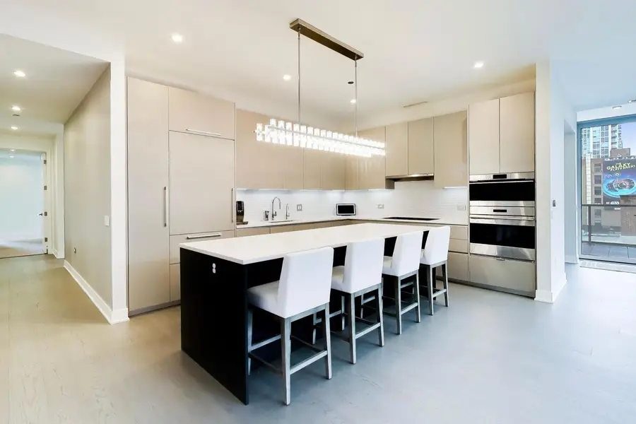 360 W Erie Street #5D, Chicago, IL 60654 - #2