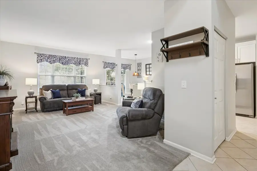 2190 Shadow Creek Court, Vernon Hills, IL 60061 - #3