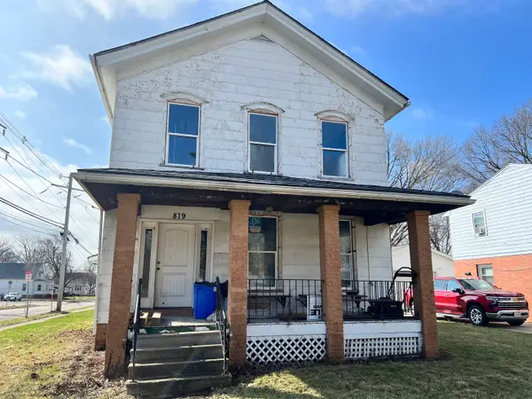 819 Bell Street, Bloomington, IL 61701