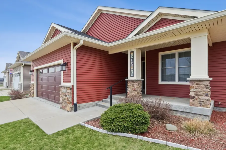 1318 4th Street, Dewitt, IA 52742 - #3