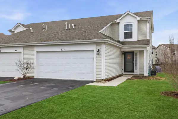 171 Maryland Lane, Pingree Grove, IL 60140