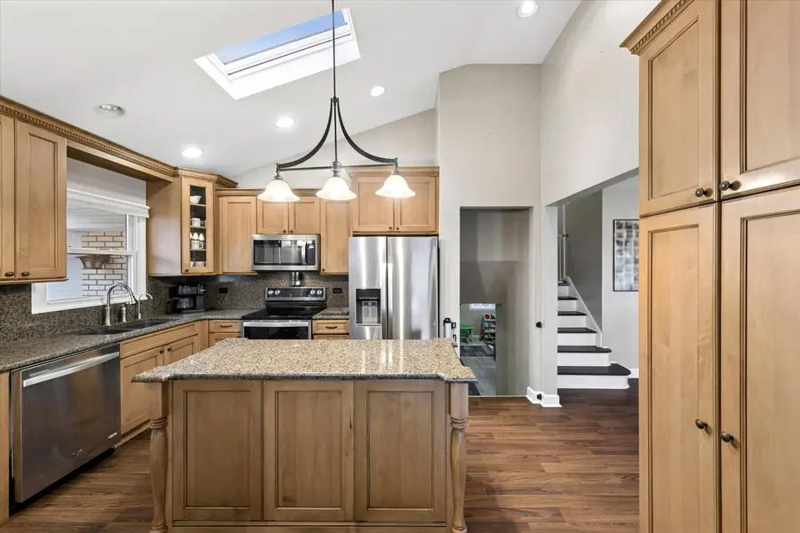 10100 Parke Avenue, Oak Lawn, IL 60453 - #3