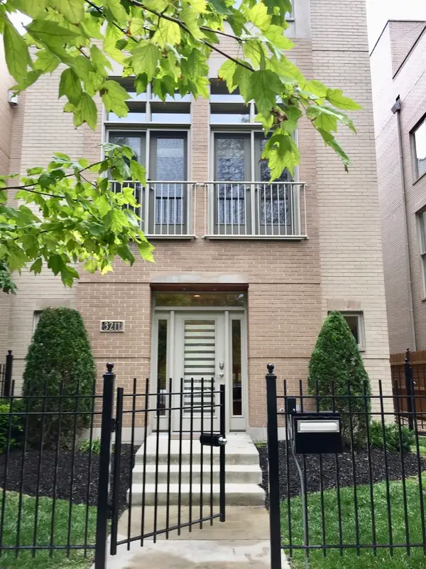 Address Withheld By Seller, Chicago, IL 60616
