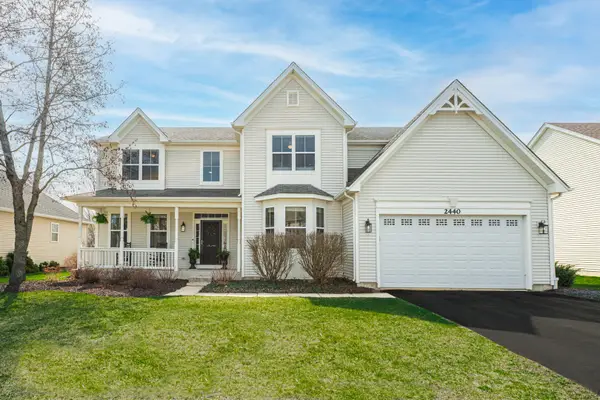 2440 Trailside Lane, Wauconda, IL 60084