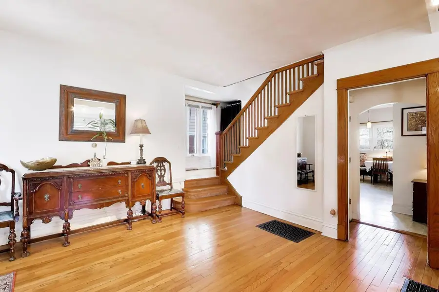 1432 W Chase Avenue, Chicago, IL 60626 - #3