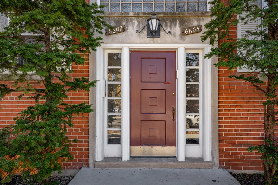 6607 N Damen Avenue #2N, Chicago, IL 60645 - #2