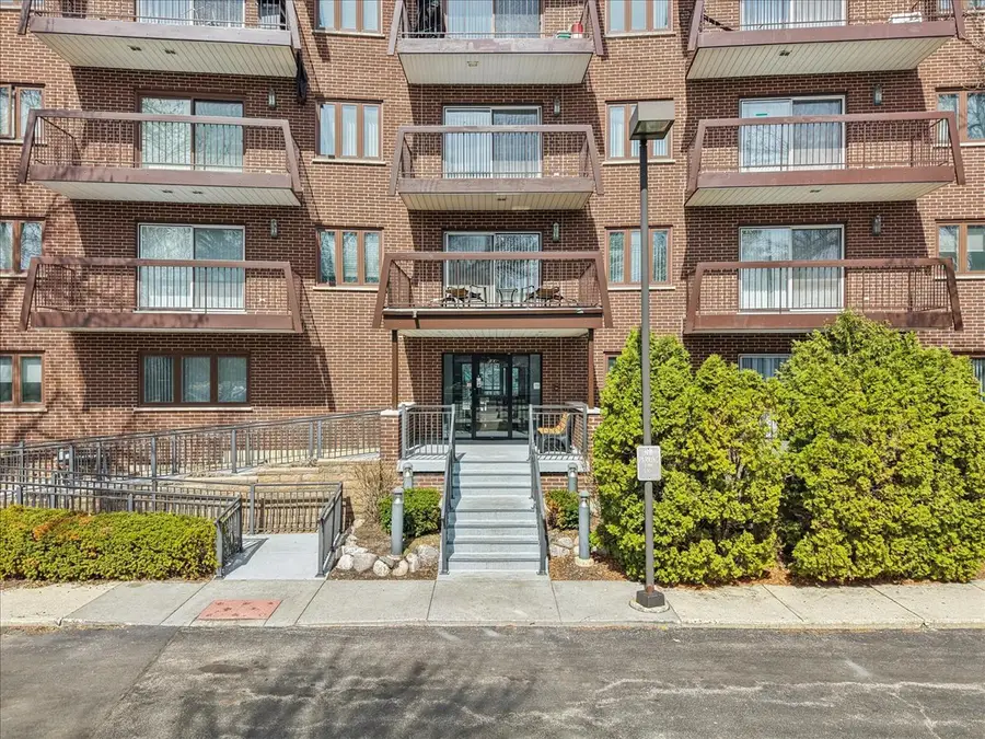 300 E Dundee Road #310, Buffalo Grove, IL 60089 - #2