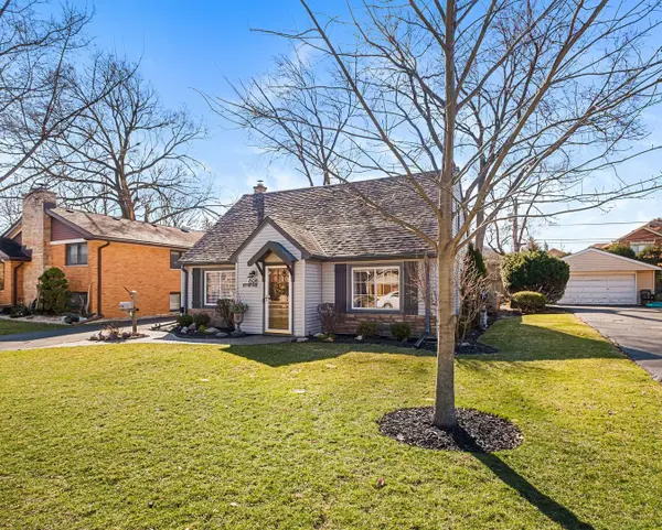 6911 W Fargo Avenue, Niles, IL 60714