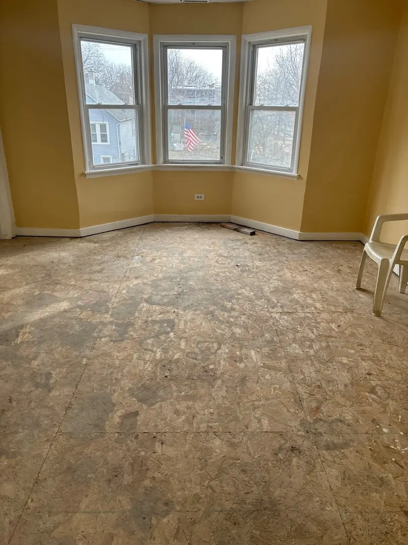 8456 S Buffalo Avenue, Chicago, IL 60617 - #3