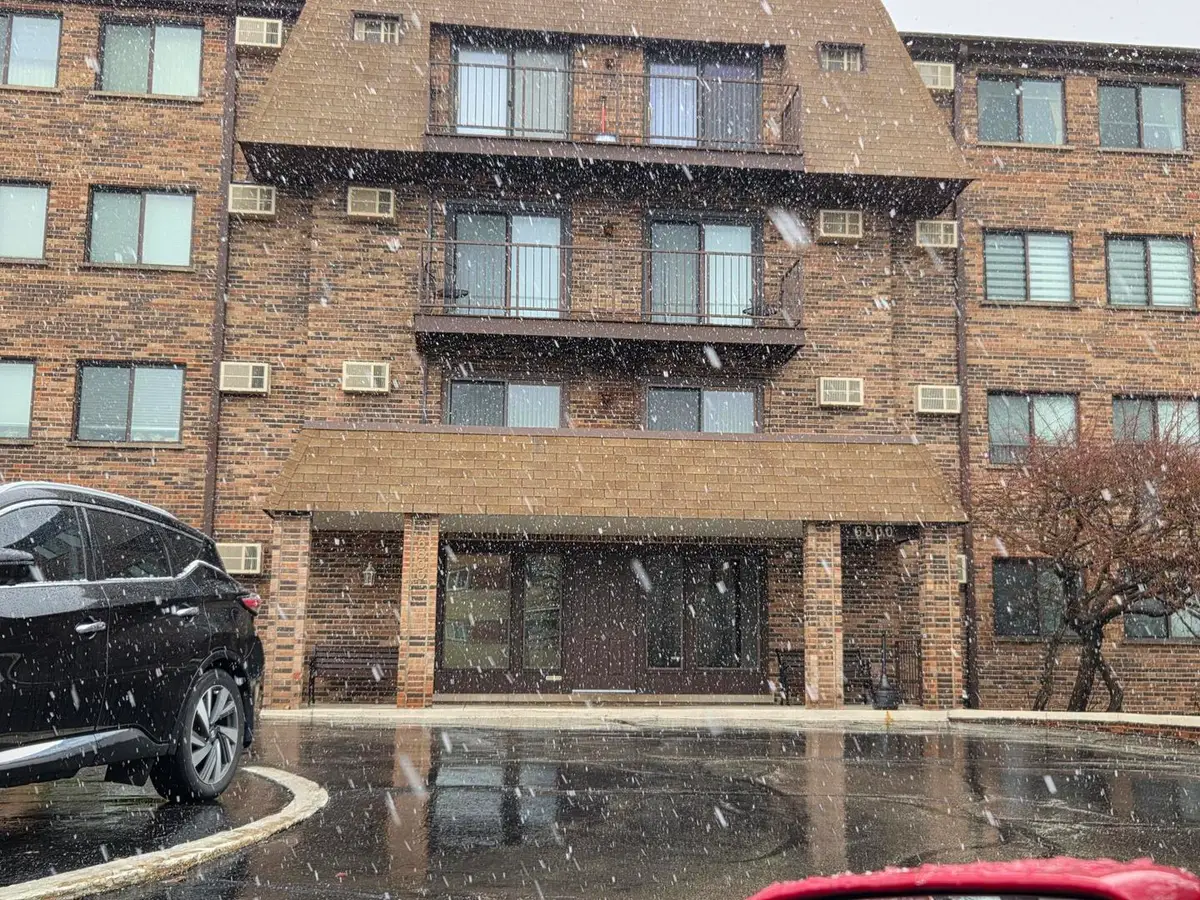 6800 W Raven Street #205, Chicago, IL 60631 - #1