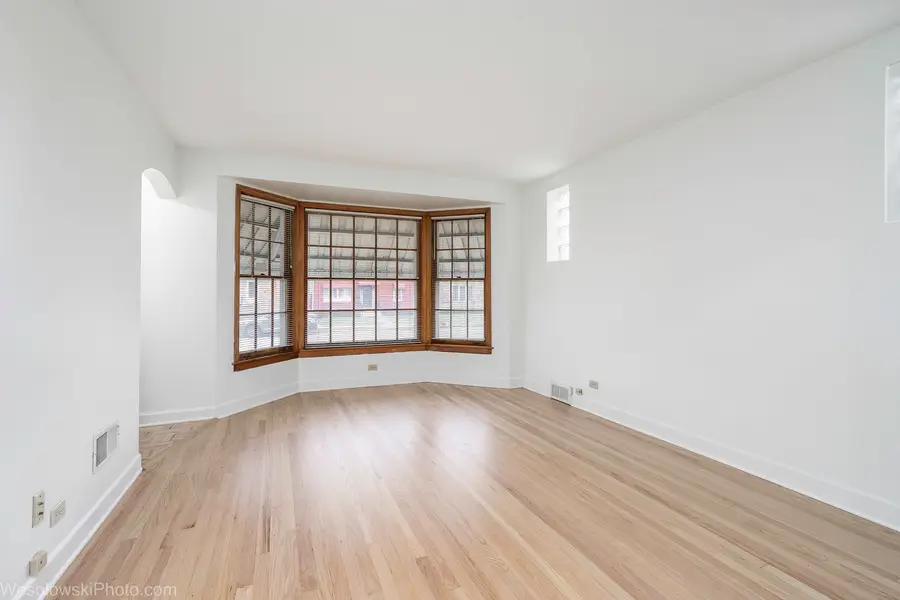 5944 W Foster Avenue, Chicago, IL 60630 - #3