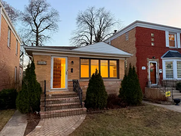 6217 W Peterson Avenue, Chicago, IL 60646