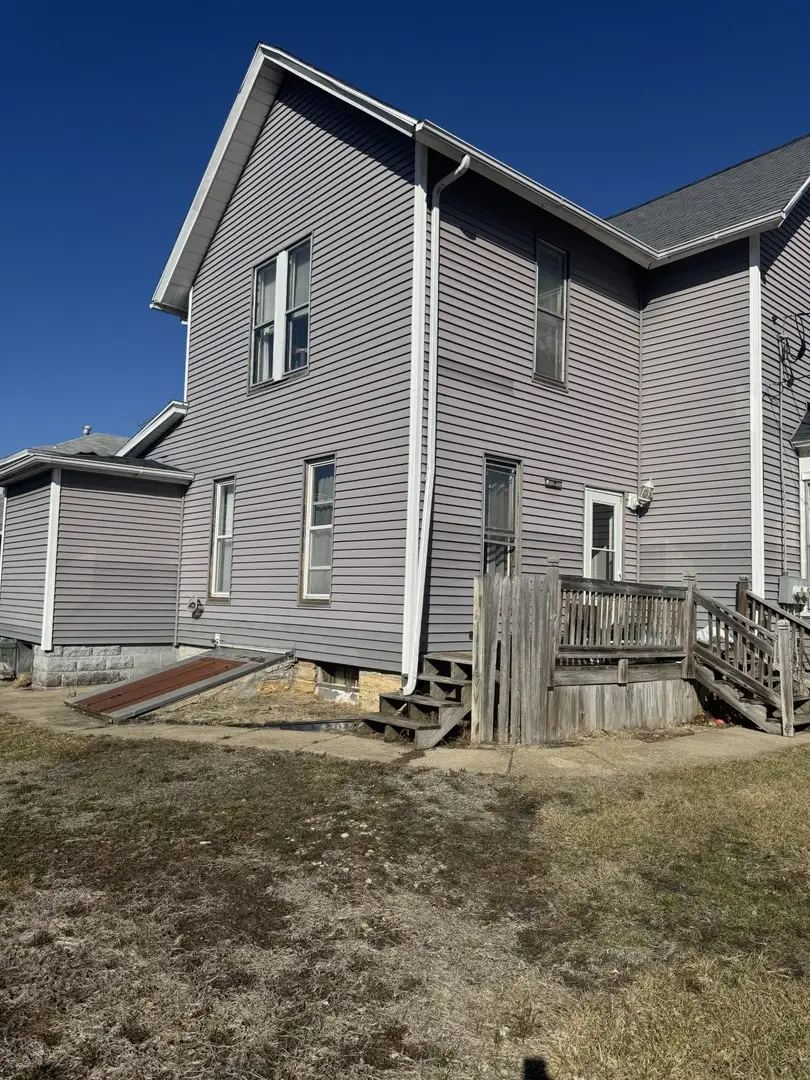212 E 10th Street, Sterling, IL 61081 - #3