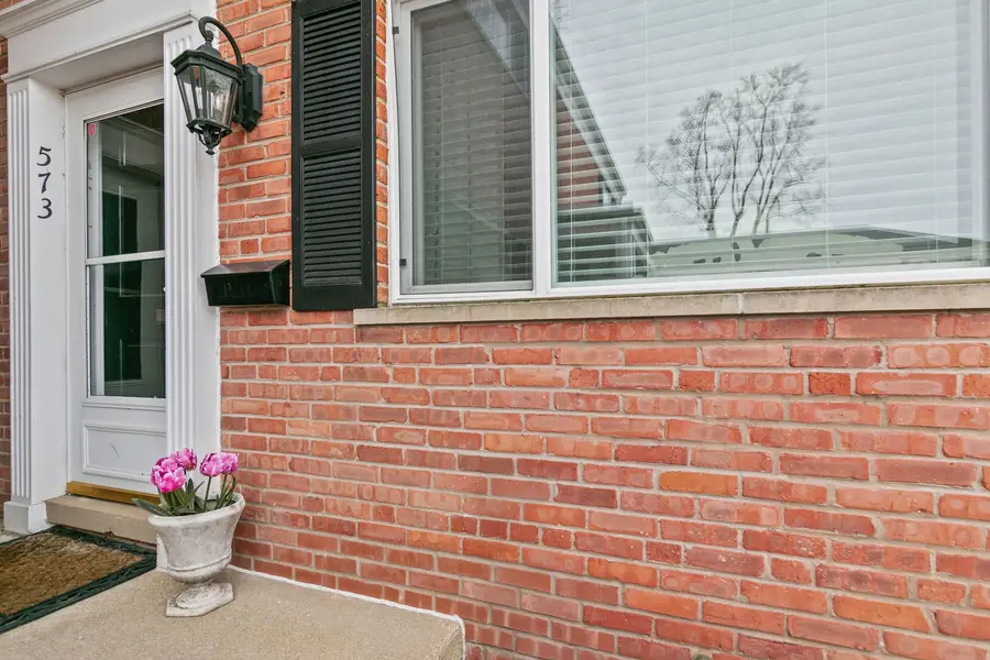 573 Shorely Drive, Barrington, IL 60010 - #2