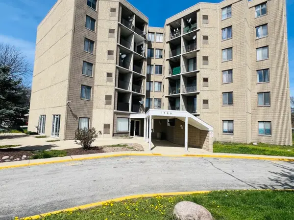 1750 N Marywood Avenue #315, Aurora, IL 60505