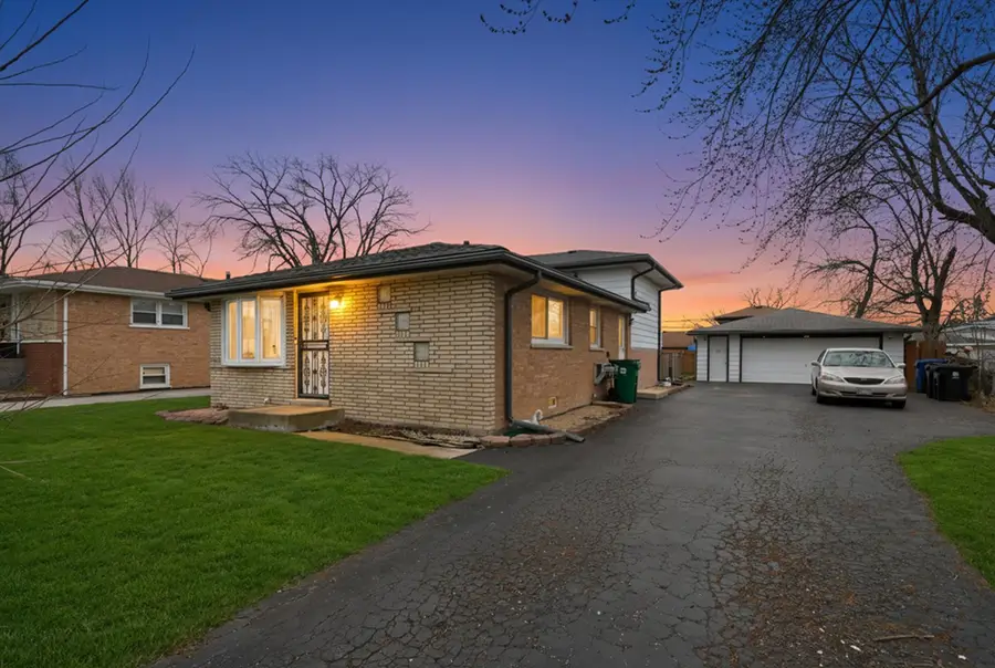 7705 W 80th Place, Bridgeview, IL 60455 - #3