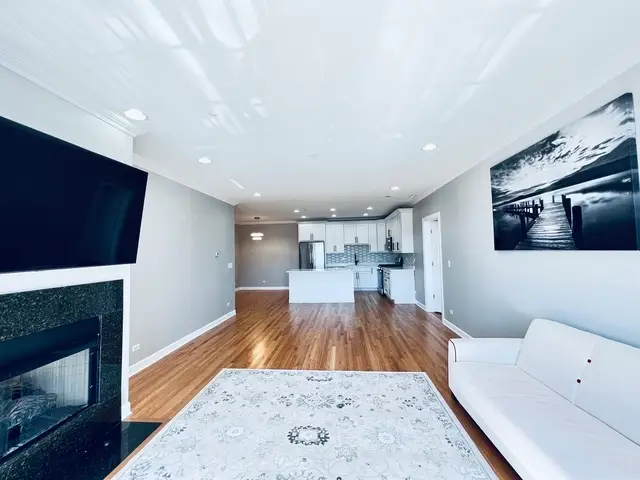 5321 N Lincoln Avenue #2E, Chicago, IL 60625 - #2