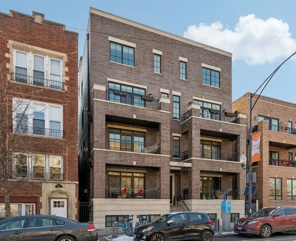 2341 W Roscoe Street #3W, Chicago, IL 60618 - #1