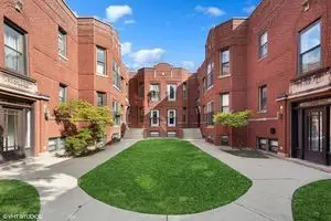 3710 W Wrightwood Avenue #2E, Chicago, IL 60647