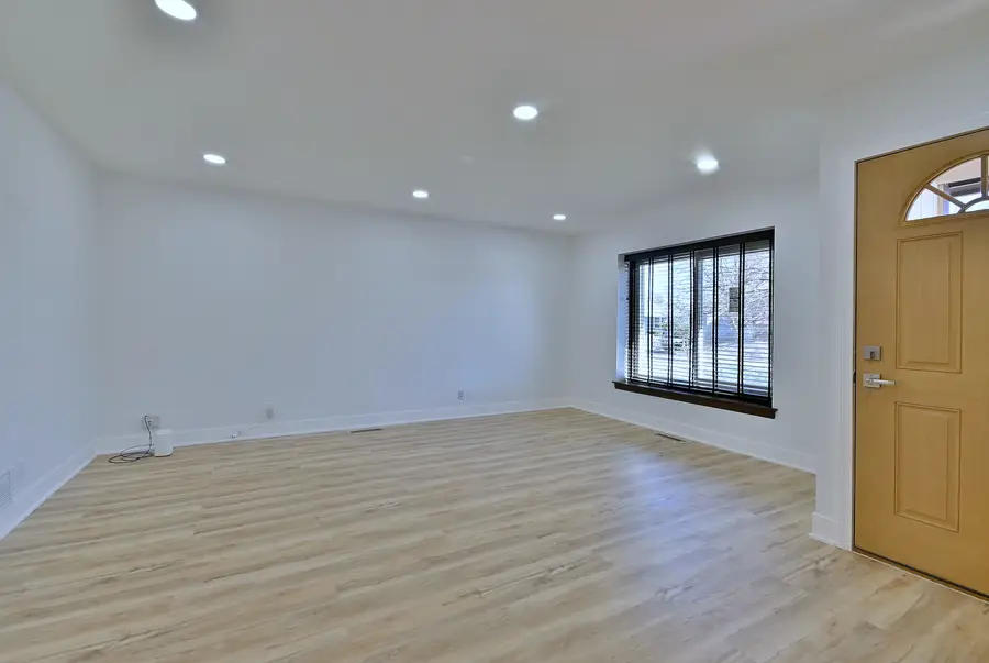 340 Somerset Drive, Streamwood, IL 60107 - #3