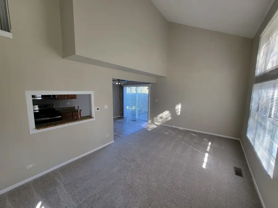 547 East Avenue, Streamwood, IL 60107 - #2