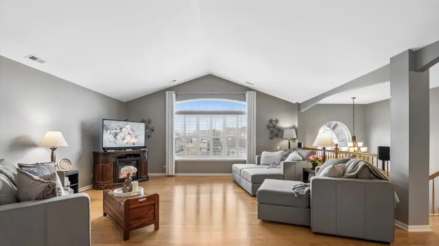 Address Withheld By Seller, West Dundee, IL 60118 - #2